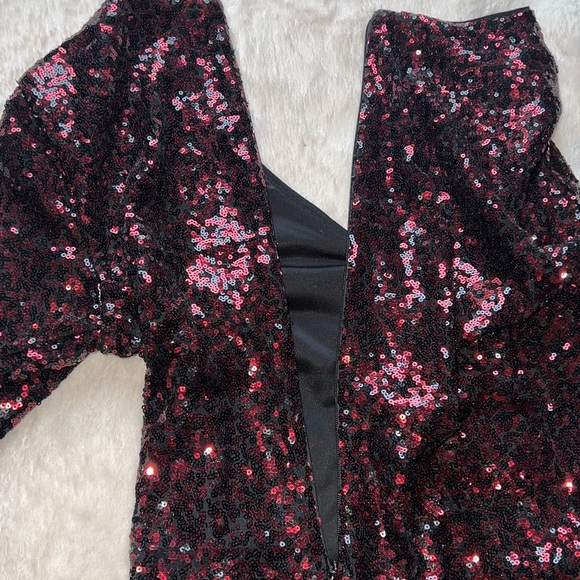 Express Women’s Red Black Sequin V-Neck 3/4 Sleeve Mini Party Dress Size 0 👗 - Picture 10 of 10
